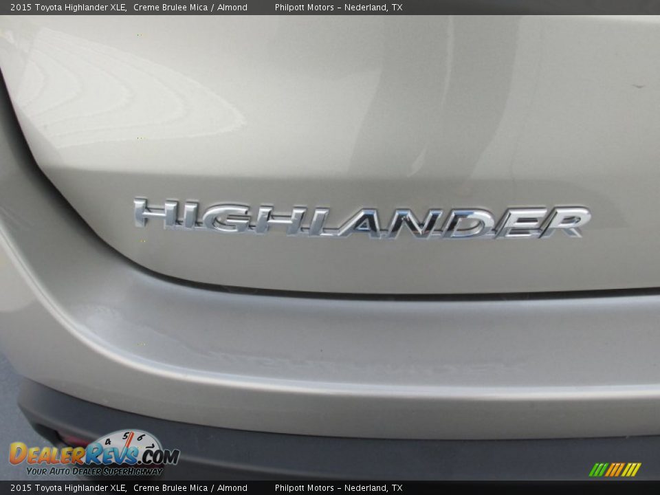 2015 Toyota Highlander XLE Creme Brulee Mica / Almond Photo #13
