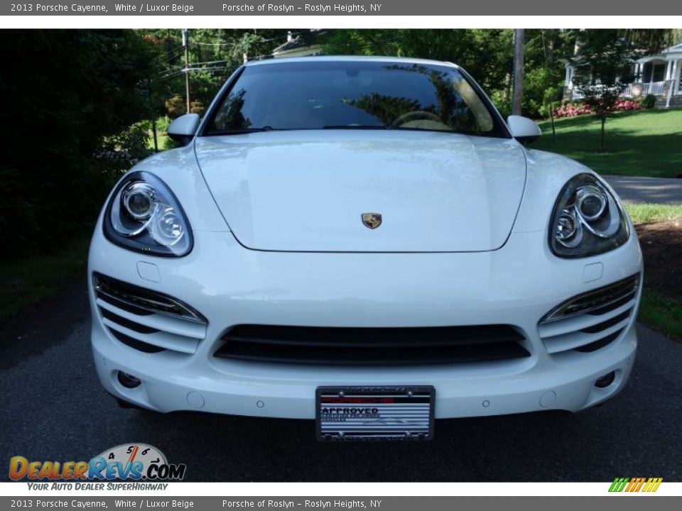 2013 Porsche Cayenne White / Luxor Beige Photo #2