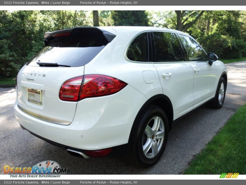 2013 Porsche Cayenne White / Luxor Beige Photo #6