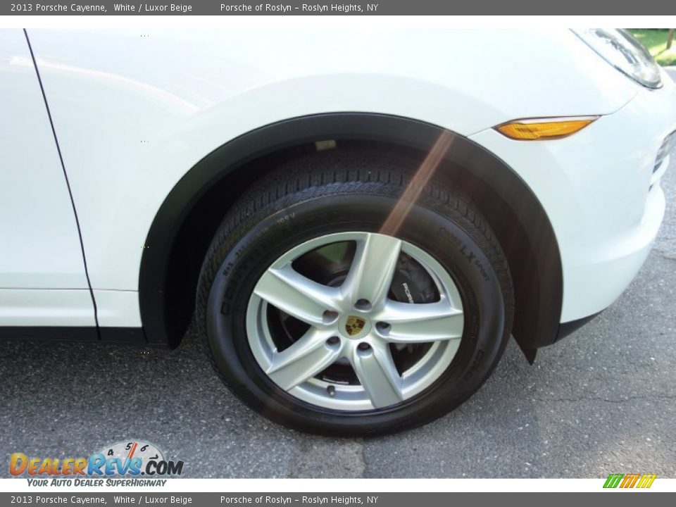2013 Porsche Cayenne White / Luxor Beige Photo #9