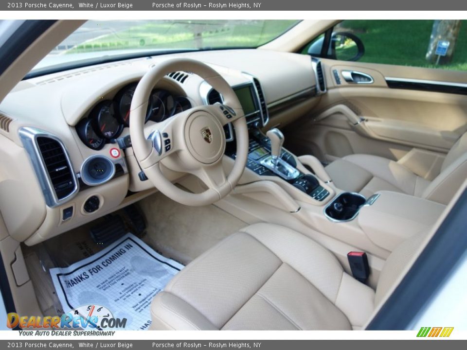 2013 Porsche Cayenne White / Luxor Beige Photo #10