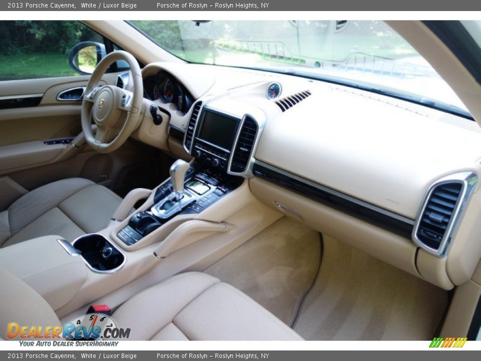 2013 Porsche Cayenne White / Luxor Beige Photo #18