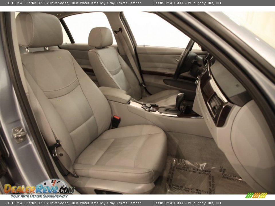 Gray Dakota Leather Interior - 2011 BMW 3 Series 328i xDrive Sedan Photo #11
