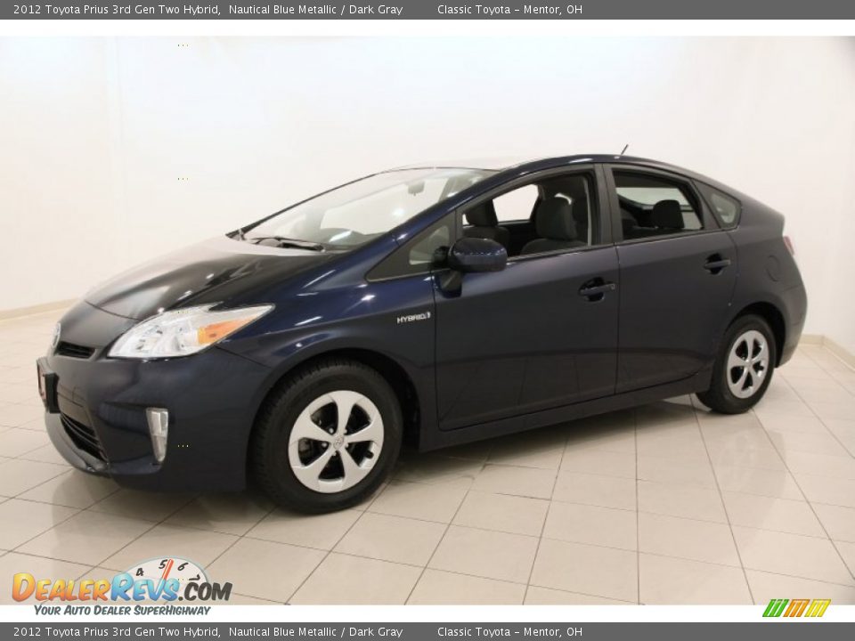 Front 3/4 View of 2012 Toyota Prius 3rd Gen Two Hybrid Photo #3