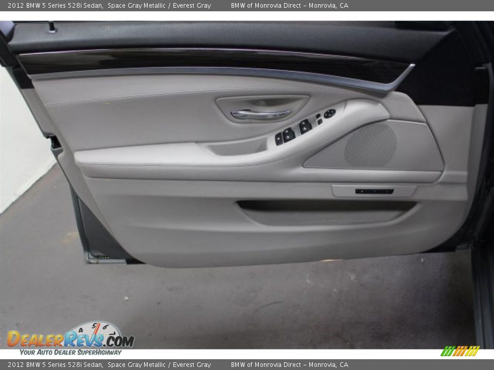 2012 BMW 5 Series 528i Sedan Space Gray Metallic / Everest Gray Photo #16
