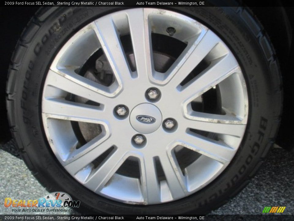 2009 Ford Focus SEL Sedan Sterling Grey Metallic / Charcoal Black Photo #11