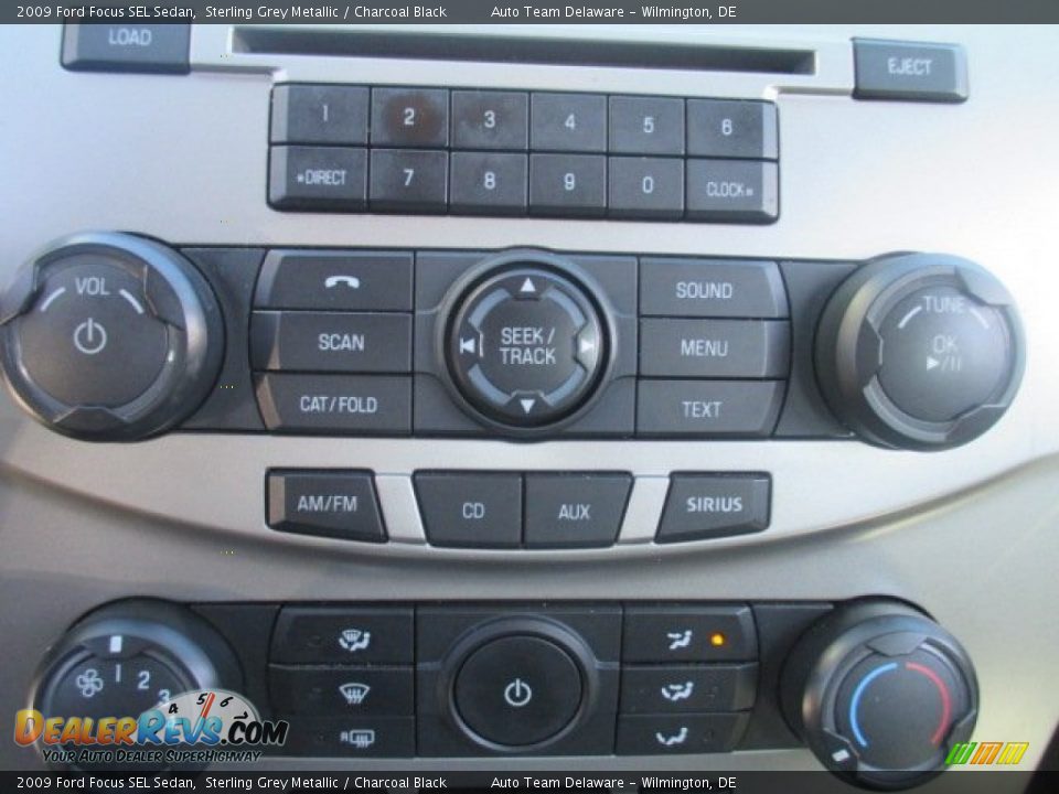 2009 Ford Focus SEL Sedan Sterling Grey Metallic / Charcoal Black Photo #22