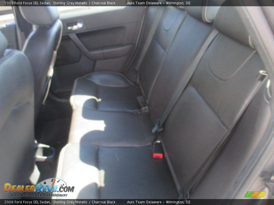 2009 Ford Focus SEL Sedan Sterling Grey Metallic / Charcoal Black Photo #29