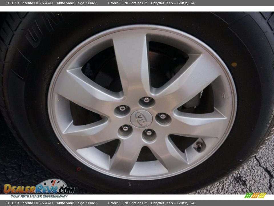2011 Kia Sorento LX V6 AWD White Sand Beige / Black Photo #14