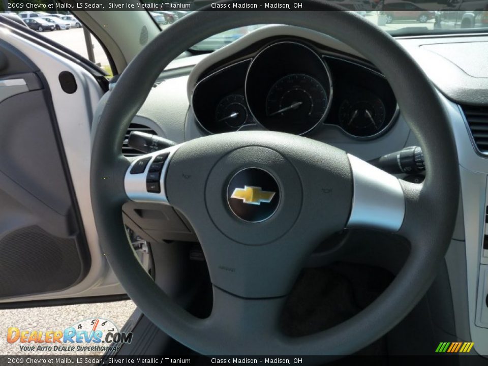 2009 Chevrolet Malibu LS Sedan Silver Ice Metallic / Titanium Photo #8