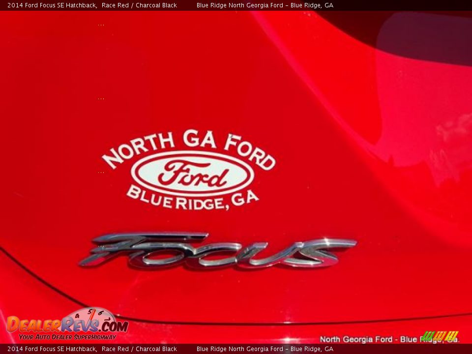 2014 Ford Focus SE Hatchback Race Red / Charcoal Black Photo #35