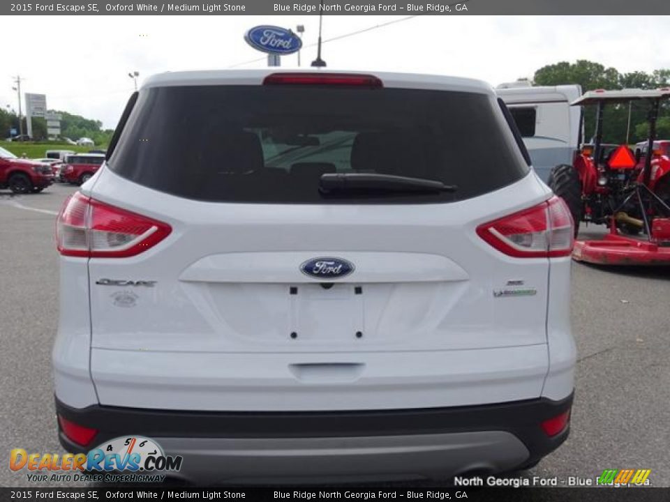 2015 Ford Escape SE Oxford White / Medium Light Stone Photo #4