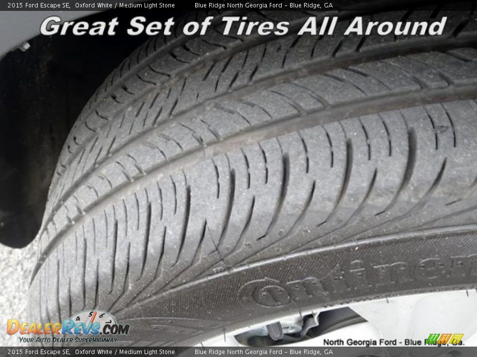 2015 Ford Escape SE Oxford White / Medium Light Stone Photo #10