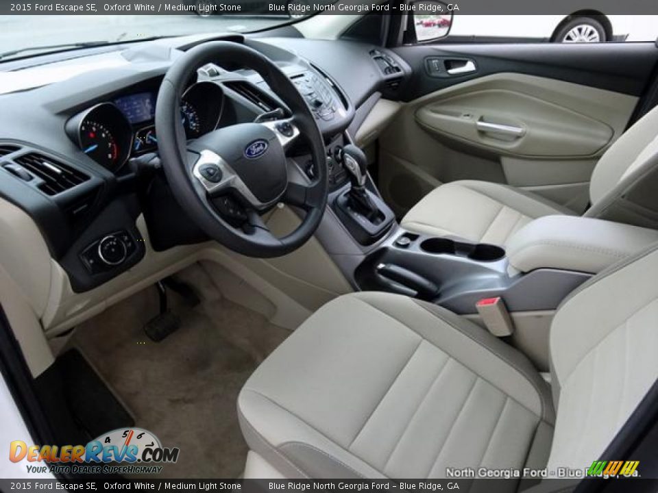 2015 Ford Escape SE Oxford White / Medium Light Stone Photo #13