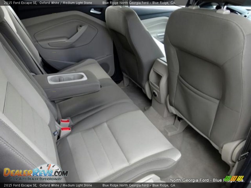 2015 Ford Escape SE Oxford White / Medium Light Stone Photo #19