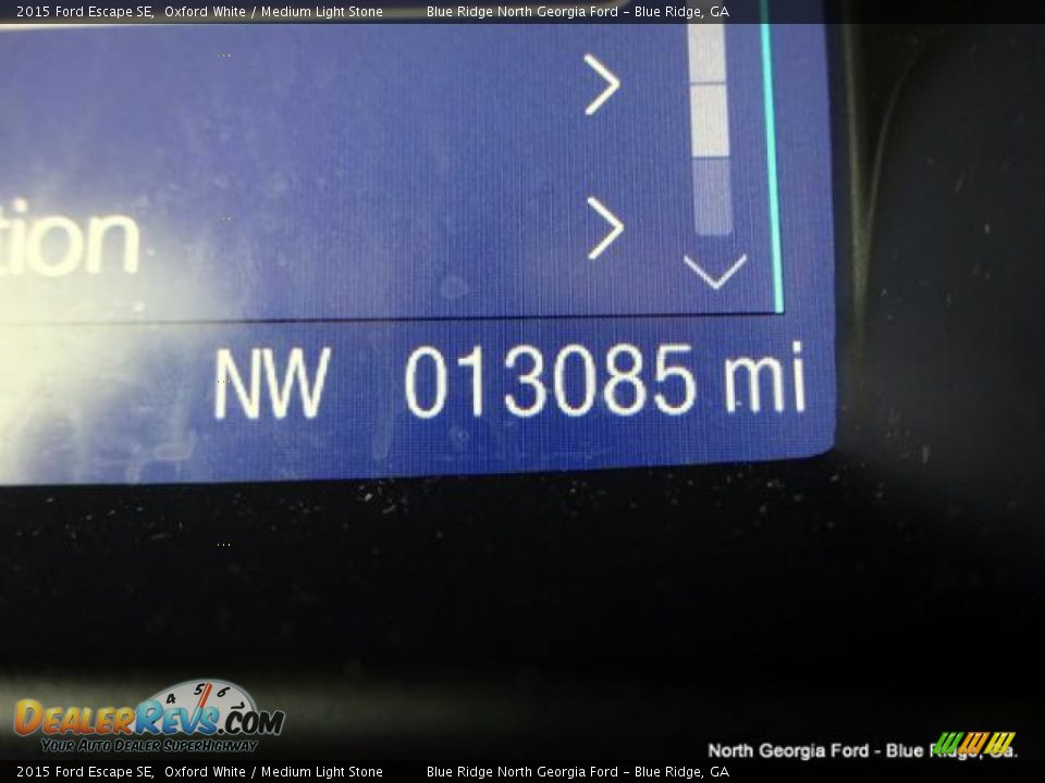 2015 Ford Escape SE Oxford White / Medium Light Stone Photo #26