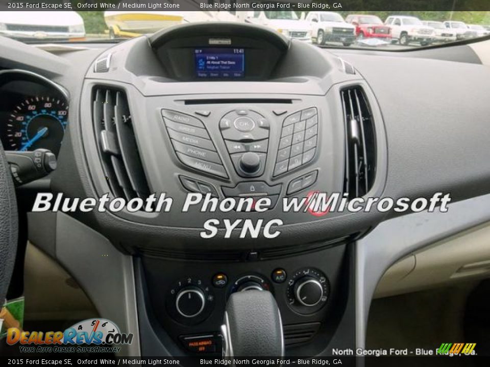 2015 Ford Escape SE Oxford White / Medium Light Stone Photo #27