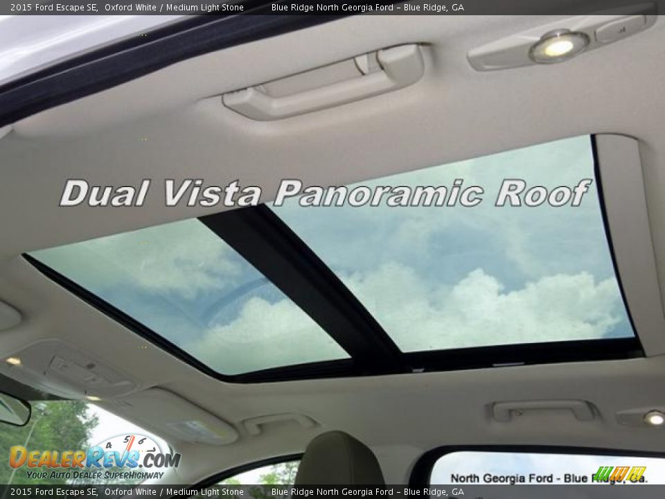 2015 Ford Escape SE Oxford White / Medium Light Stone Photo #32