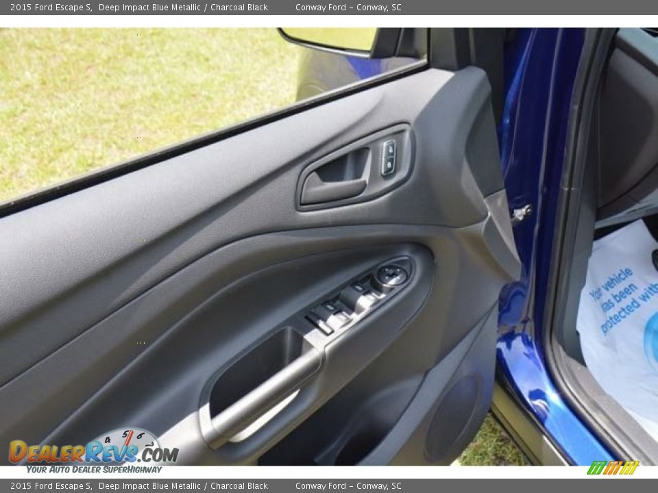 2015 Ford Escape S Deep Impact Blue Metallic / Charcoal Black Photo #19