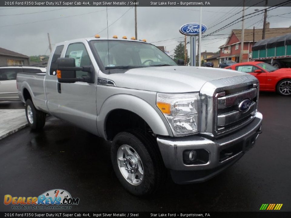 Front 3/4 View of 2016 Ford F350 Super Duty XLT Super Cab 4x4 Photo #10