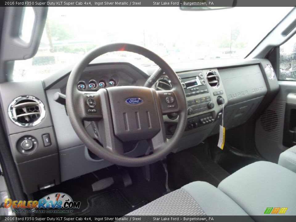 Steel Interior - 2016 Ford F350 Super Duty XLT Super Cab 4x4 Photo #14