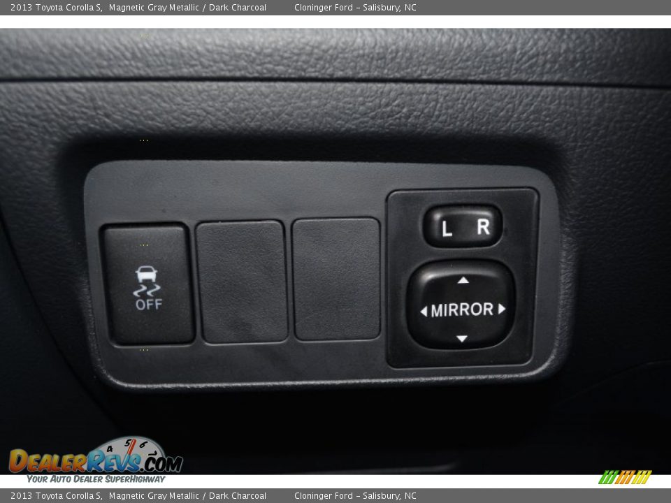 2013 Toyota Corolla S Magnetic Gray Metallic / Dark Charcoal Photo #24