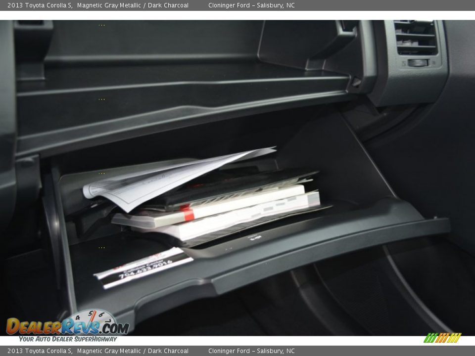 2013 Toyota Corolla S Magnetic Gray Metallic / Dark Charcoal Photo #25