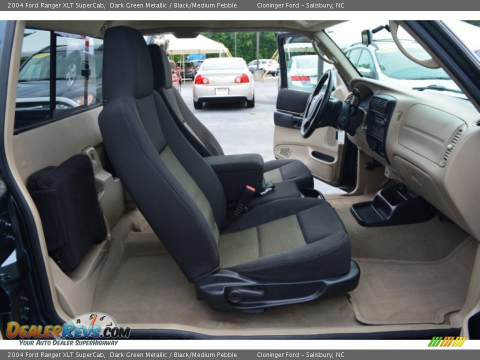 Front Seat of 2004 Ford Ranger XLT SuperCab Photo #13