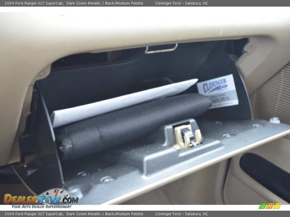 2004 Ford Ranger XLT SuperCab Dark Green Metallic / Black/Medium Pebble Photo #21