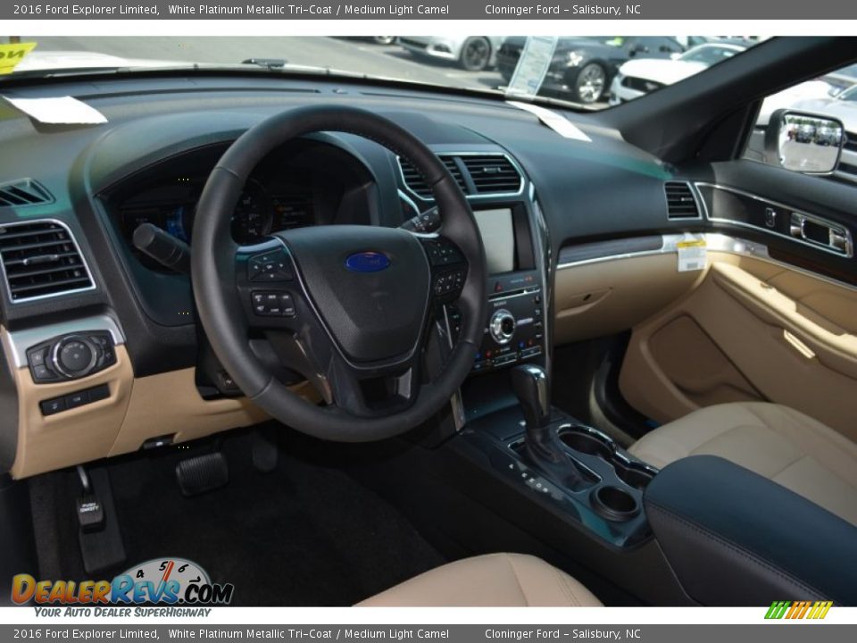 Dashboard of 2016 Ford Explorer Limited Photo #8
