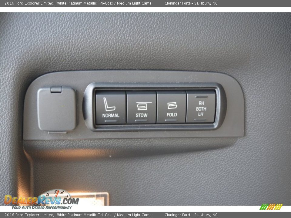 Controls of 2016 Ford Explorer Limited Photo #13