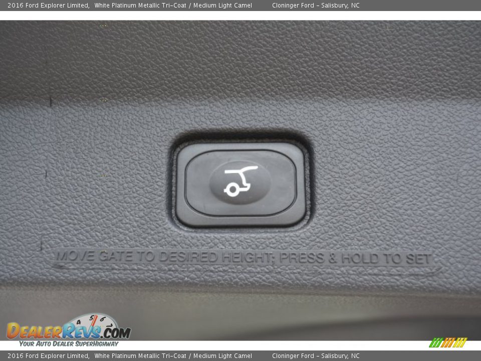 Controls of 2016 Ford Explorer Limited Photo #14