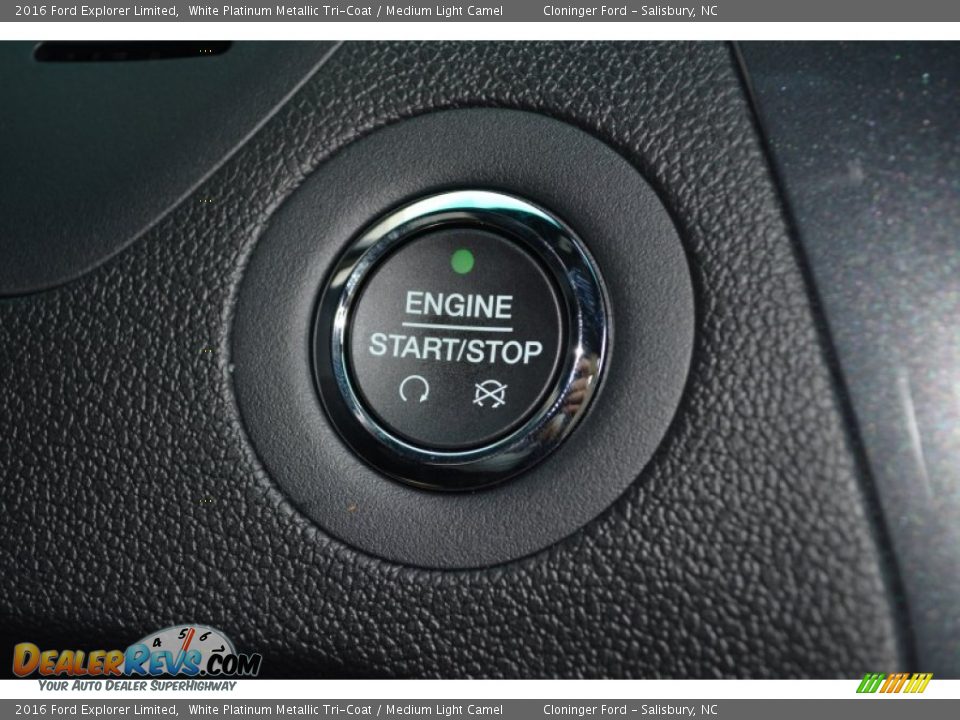 Controls of 2016 Ford Explorer Limited Photo #27