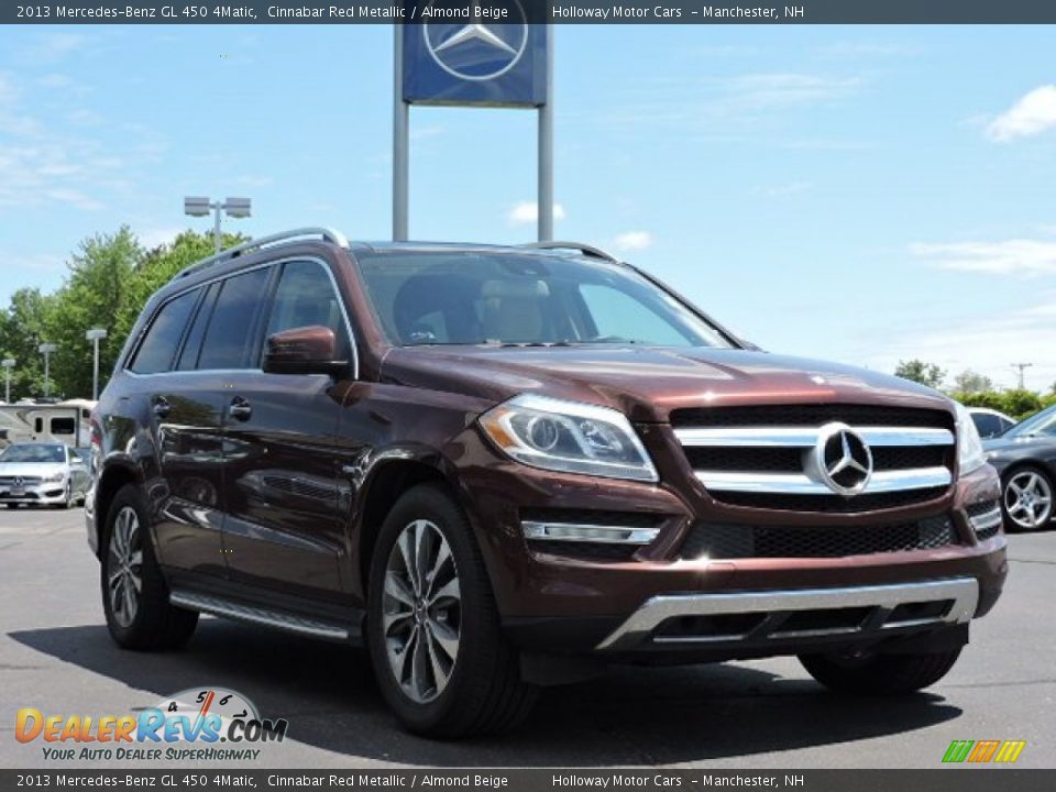 Front 3/4 View of 2013 Mercedes-Benz GL 450 4Matic Photo #3