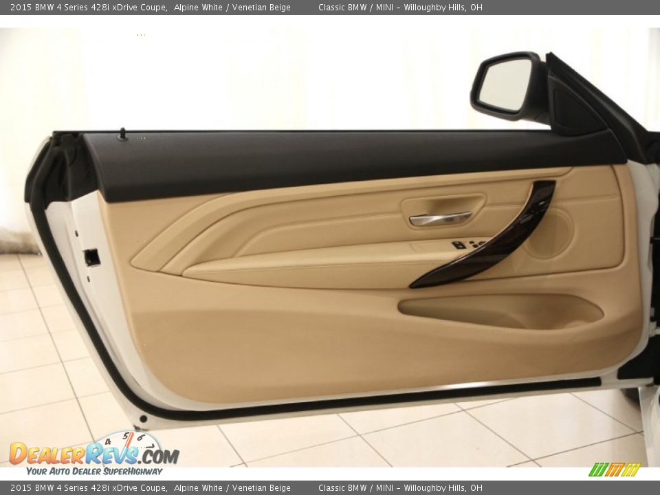 Door Panel of 2015 BMW 4 Series 428i xDrive Coupe Photo #4