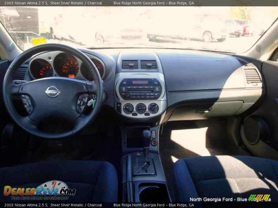 2003 Nissan Altima 2.5 S Sheer Silver Metallic / Charcoal Photo #17