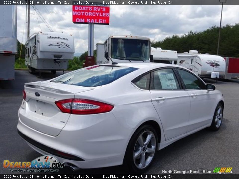 2016 Ford Fusion SE White Platinum Tri-Coat Metallic / Dune Photo #5