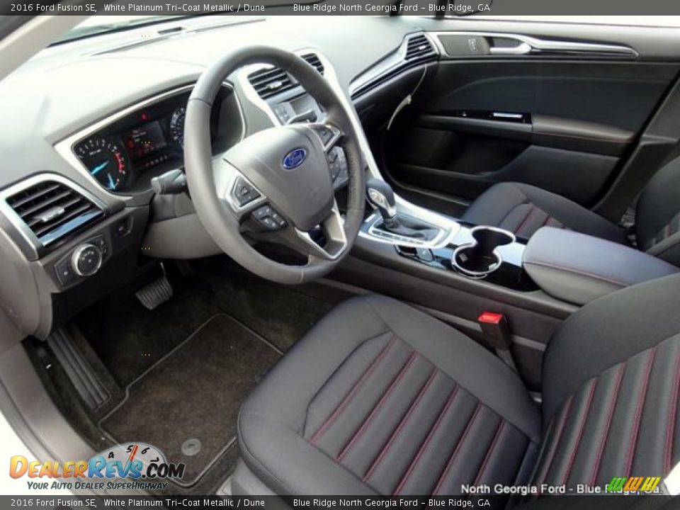 2016 Ford Fusion SE White Platinum Tri-Coat Metallic / Dune Photo #10