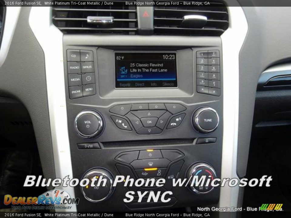 2016 Ford Fusion SE White Platinum Tri-Coat Metallic / Dune Photo #23