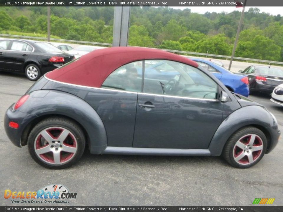 2005 Volkswagen New Beetle Dark Flint Edition Convertible Dark Flint Metallic / Bordeaux Red Photo #6