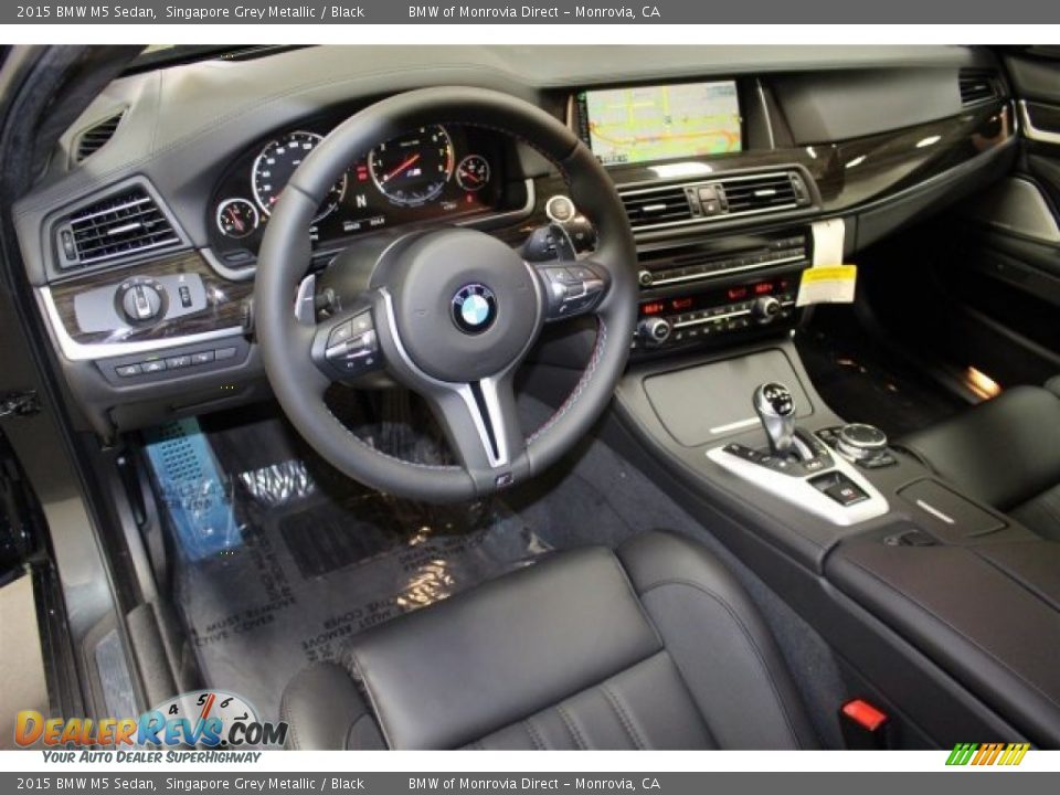 Black Interior - 2015 BMW M5 Sedan Photo #6