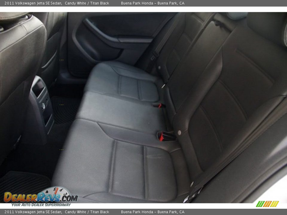 2011 Volkswagen Jetta SE Sedan Candy White / Titan Black Photo #4