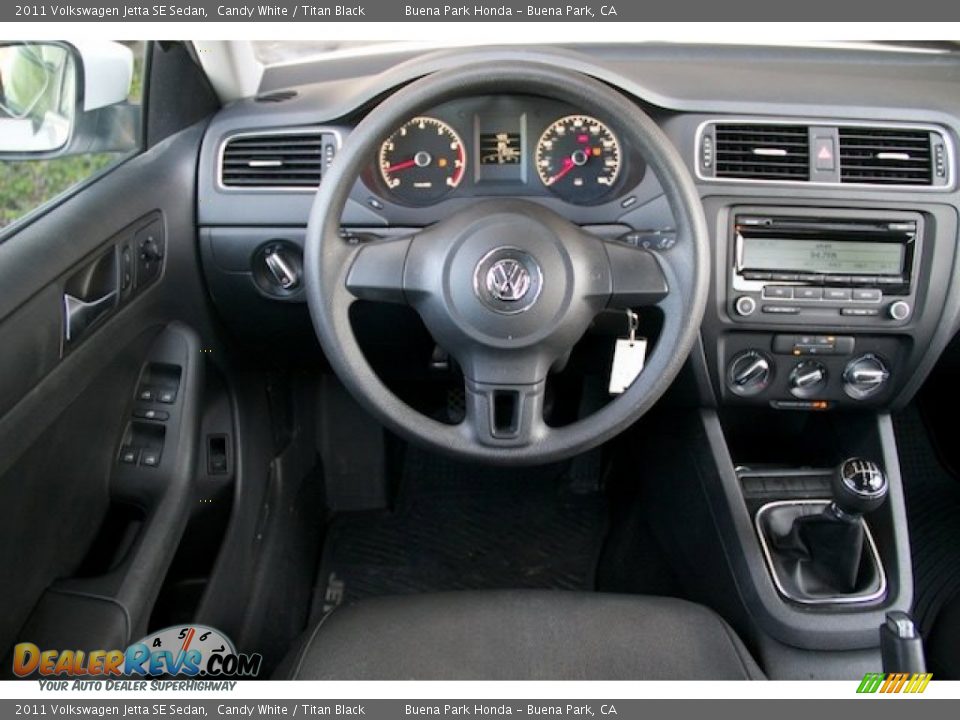 2011 Volkswagen Jetta SE Sedan Candy White / Titan Black Photo #5