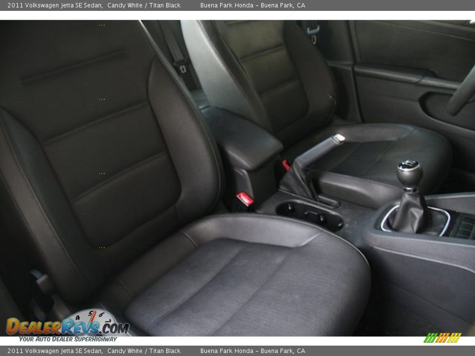 2011 Volkswagen Jetta SE Sedan Candy White / Titan Black Photo #19