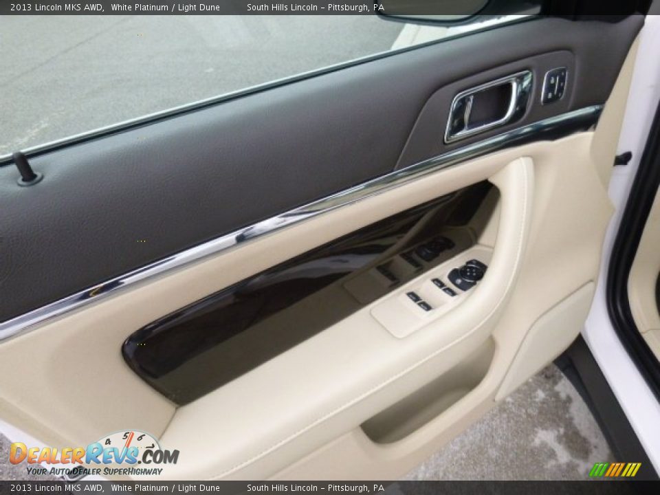 2013 Lincoln MKS AWD White Platinum / Light Dune Photo #18