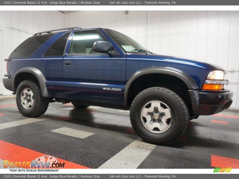 2001 Chevrolet Blazer LS 4x4 Indigo Blue Metallic / Medium Gray Photo #6