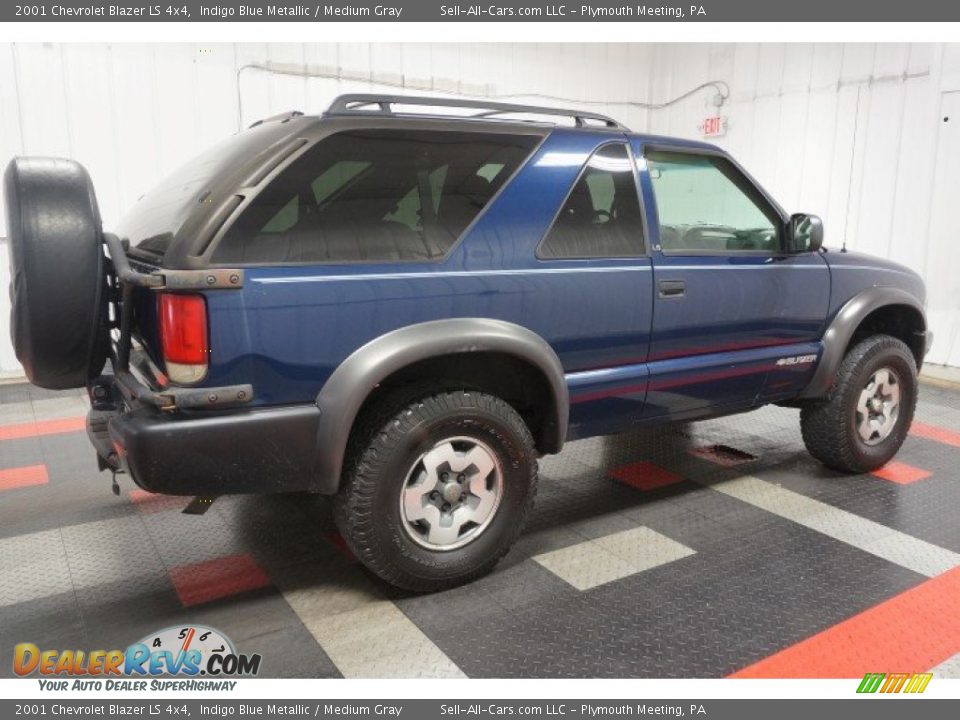 2001 Chevrolet Blazer LS 4x4 Indigo Blue Metallic / Medium Gray Photo #7
