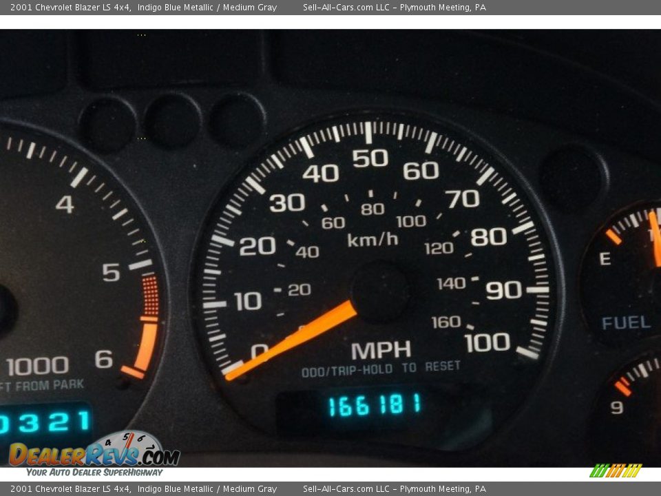 2001 Chevrolet Blazer LS 4x4 Indigo Blue Metallic / Medium Gray Photo #23
