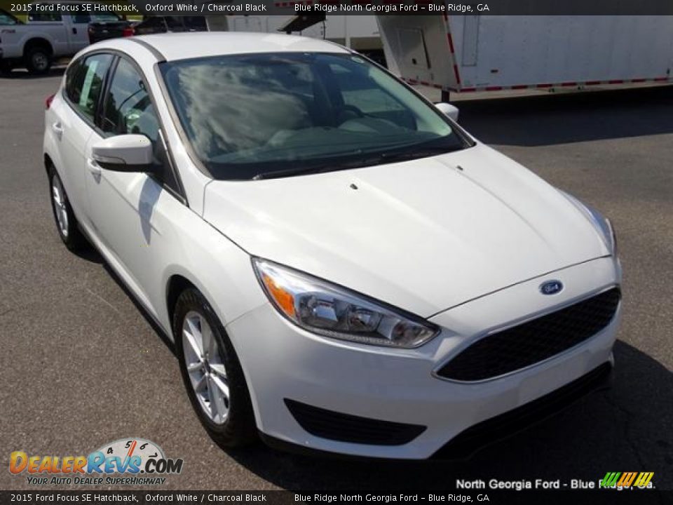 2015 Ford Focus SE Hatchback Oxford White / Charcoal Black Photo #7