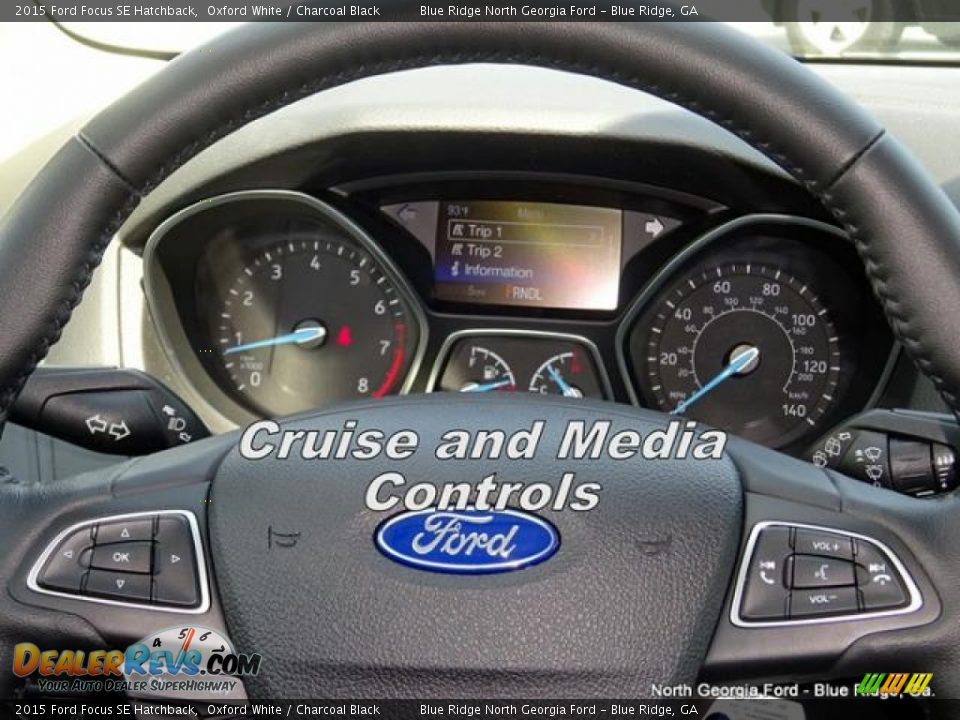 2015 Ford Focus SE Hatchback Oxford White / Charcoal Black Photo #17